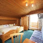 Han/Misafirhane Gasthof Pesbichl 3*