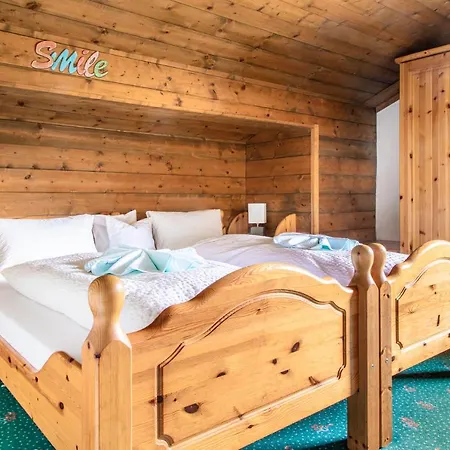 Gasthof Pesbichl Inn Goldegg