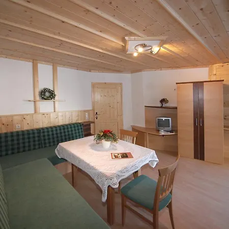 Gasthof Pesbichl Inn Goldegg