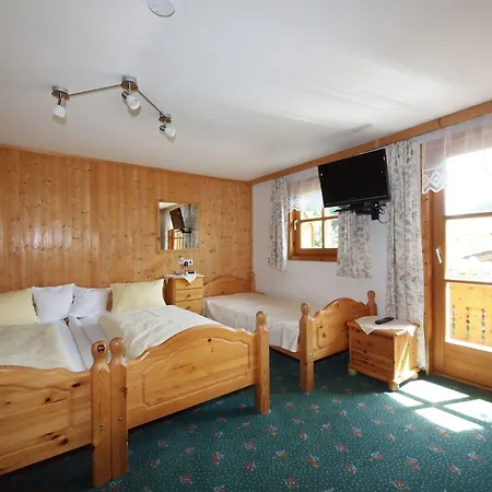 Gasthof Pesbichl Inn Goldegg