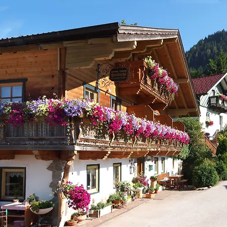 Gasthof Pesbichl Inn