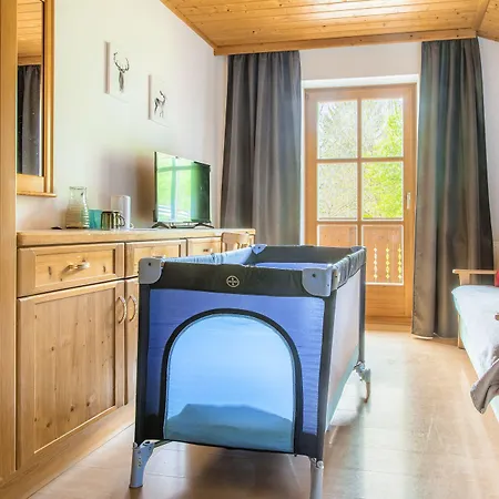 Gasthof Pesbichl Inn 3*