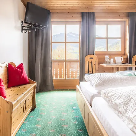 Gasthof Pesbichl Inn 3*