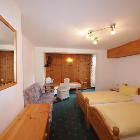 Gasthof Pesbichl Inn